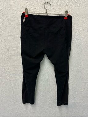 Zella Black Women’s Capri Leggings with mesh leg